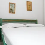公寓式酒店 米尔蒂亚季斯公寓酒店 2*