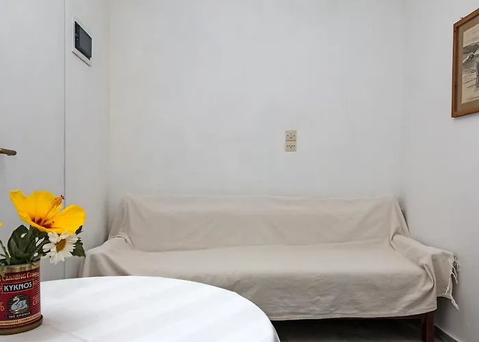 Ξενοδοχείο με διαμερίσματα Miltiadis 2*